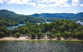 White Sands Beach Resort Lembeh